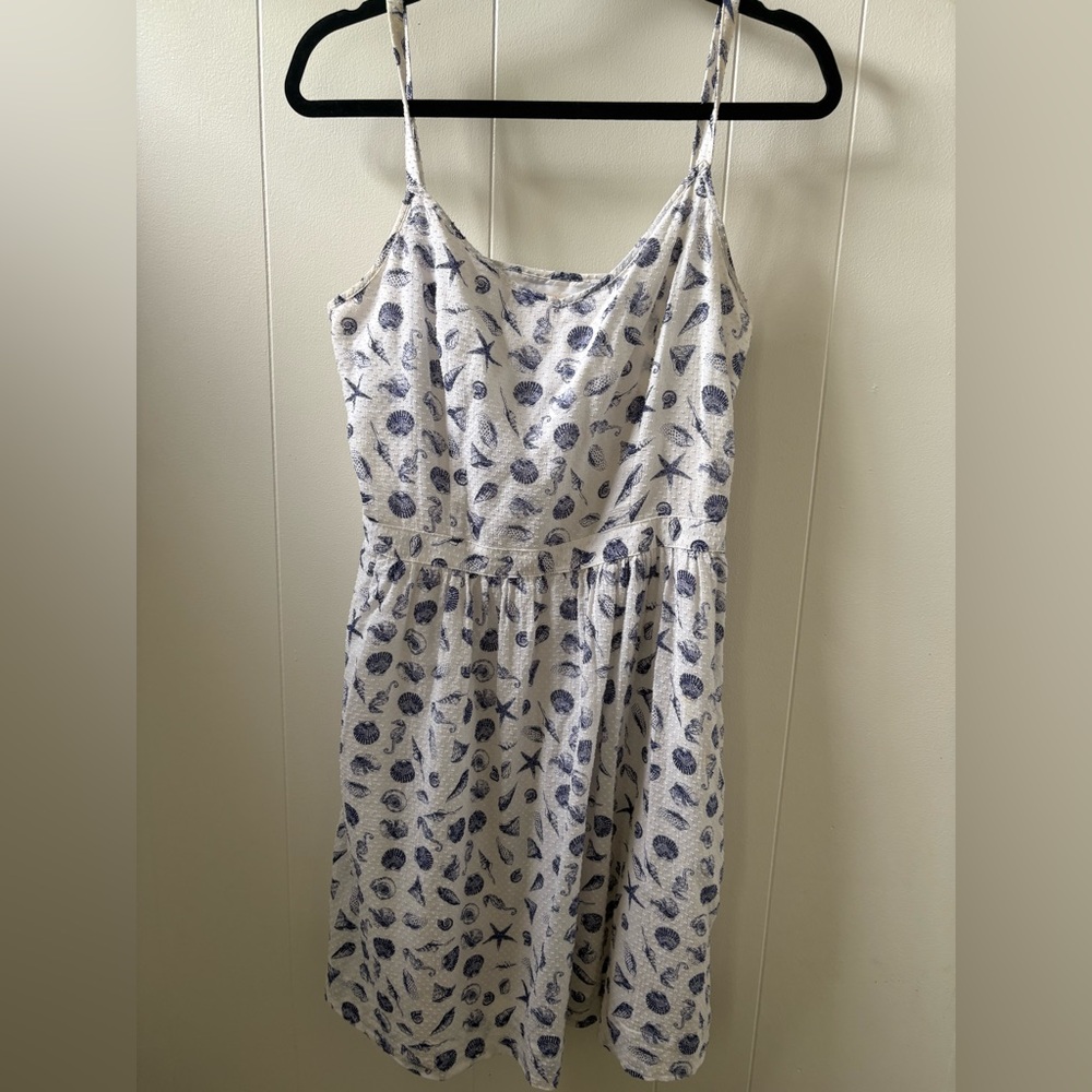 Brooks Brothers White and Blue Patterned Dress